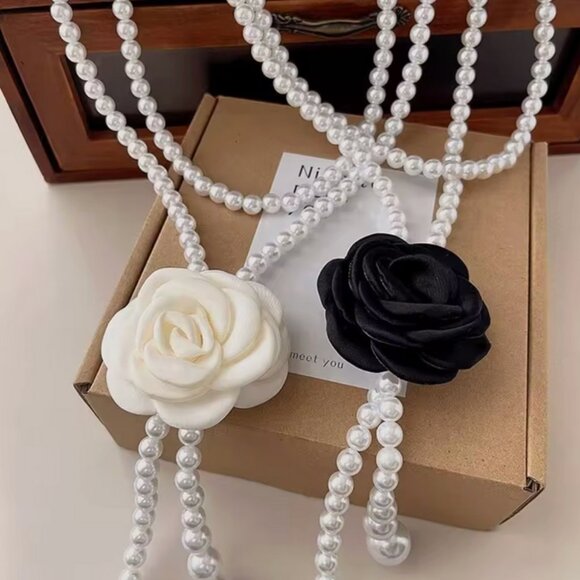 NWT Camelia necklace brooch Chain belt - Picture 4 of 10